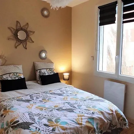 Holiday home La Maison D'aurore Et Patrice - Jacuzzi Couvert Et Jardin Prives *